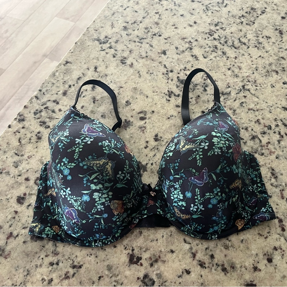 Victoria’s Secret “Body by Victoria” Bra